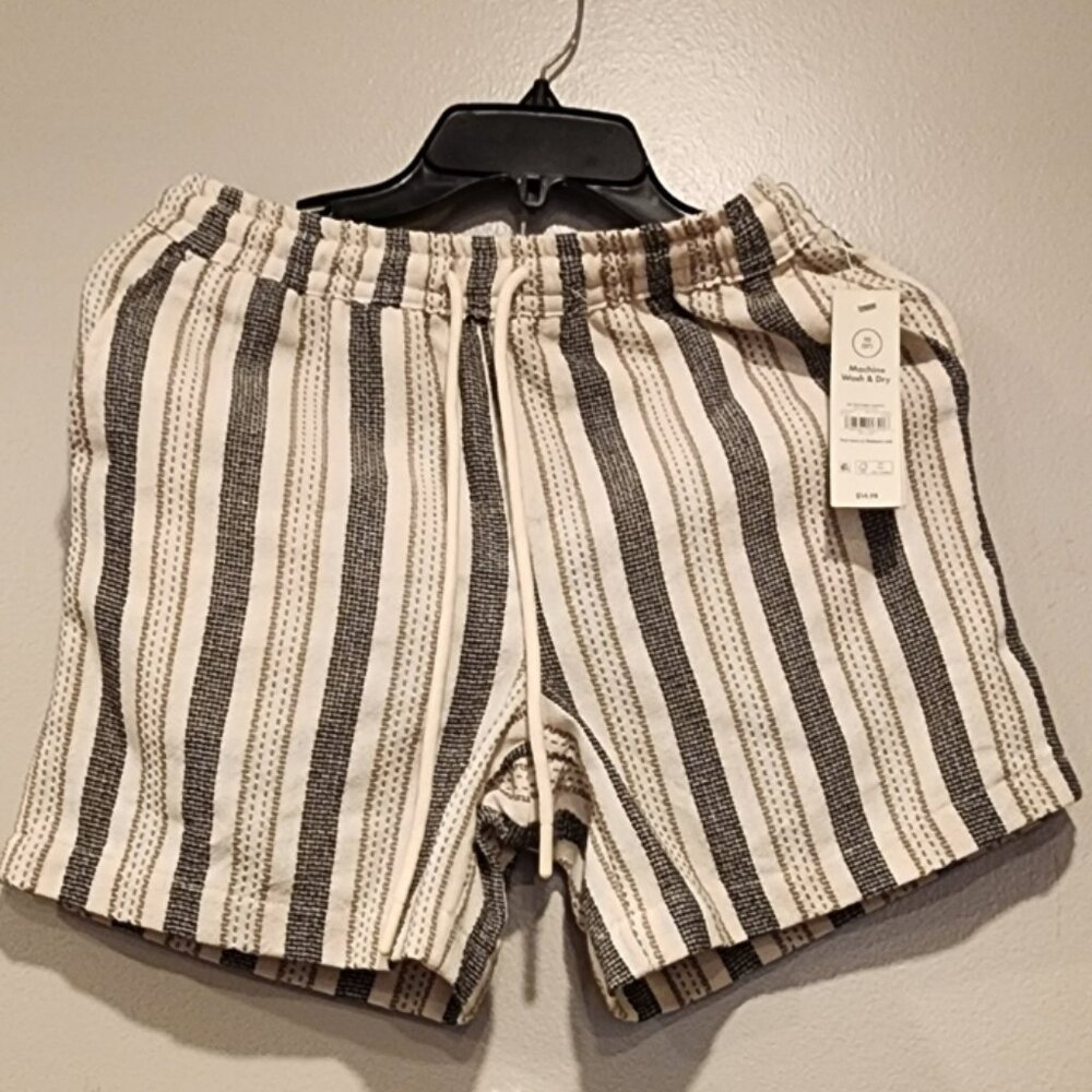 New No Boundaries XS (27) Striped Drawstring Shorts